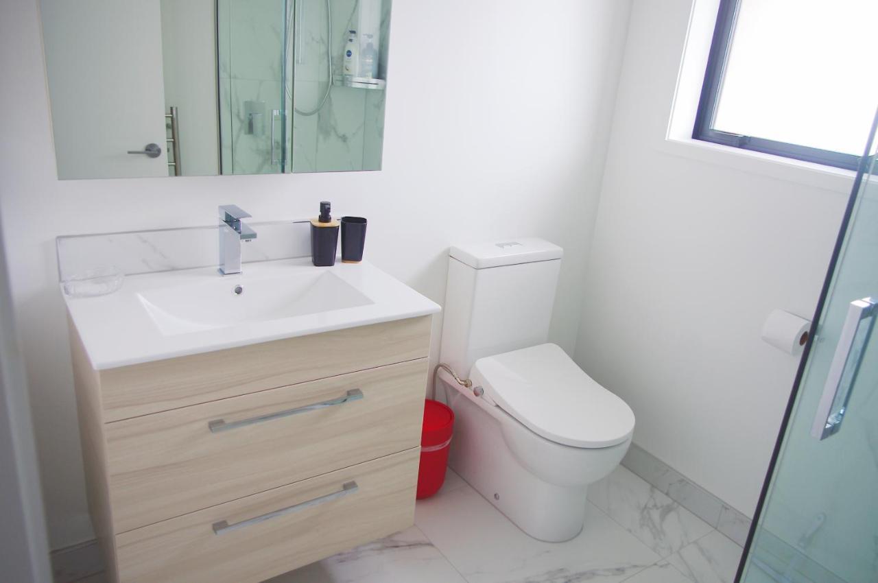 Close To Arena And One Kilometer From Railway Station Onsite Ev Car Park Christchurch Ngoại thất bức ảnh